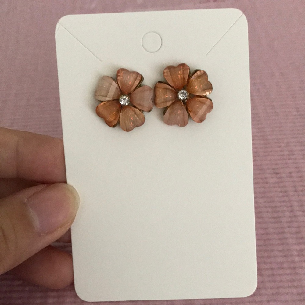 💙3 for $15💙 Flower studs (peach/orange color)